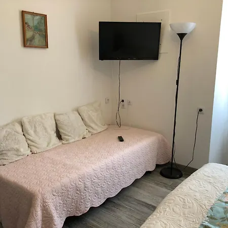 Au Bord De L'orne Avec Jardin Et Peche, Animaux Admis Mezieres-sur-Ponthouin