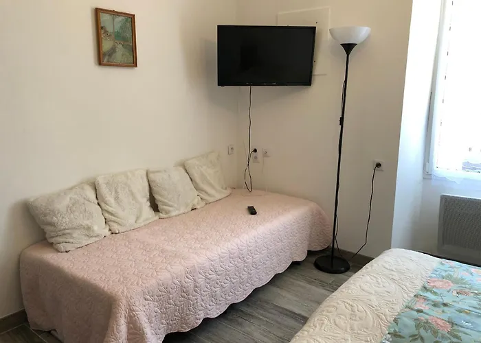 Au Bord De L'orne Avec Jardin Et Peche, Animaux Admis - Fr-1-410-323 Mezieres-sur-Ponthouin